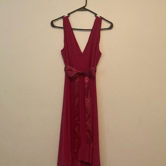 Mid-Length Ribbon Dress - Picture 3 of 5